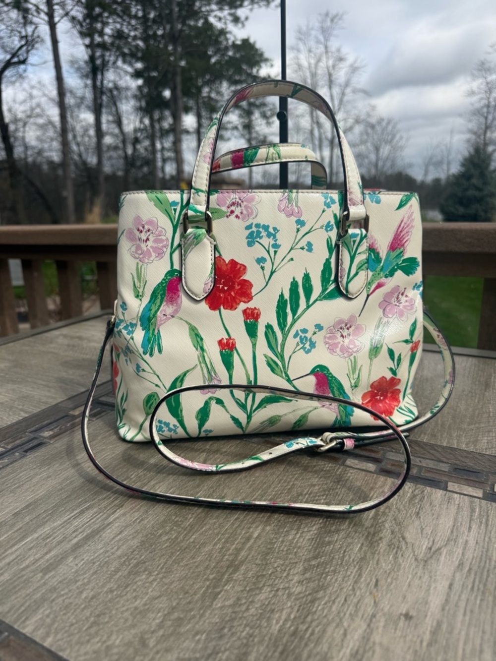 EUC Kate Spade Laurel Way Evangelie limited-edition
Hummingbird Floral Bag - Picture 5 of 10